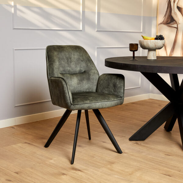 Complete eethoek met mangohouten ovale eettafel 210x100xm met 6 eetkamerstoelen